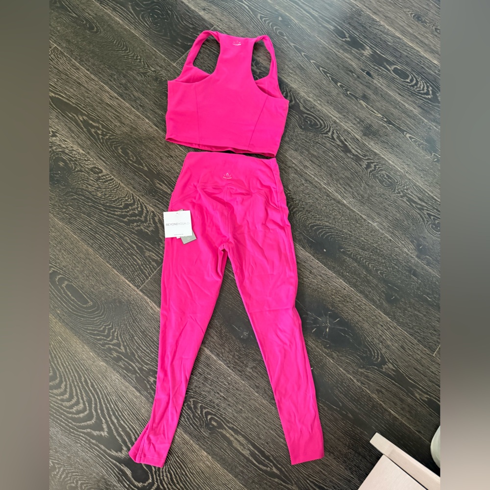 PowerBeyond Beyond Yoga Hot Pink High-Waist Leggings & Crop Tank Set - Picture 5 of 5